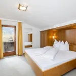 Apart-garni Alpevita Guest house
