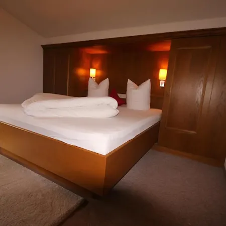 Gasthuis Apart-garni Alpevita 3*