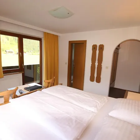 Apart-garni Alpevita Guest house 3*