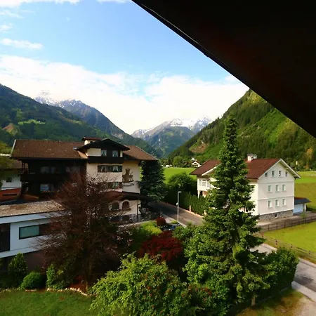 Guest house Apart-garni Alpevita Mayrhofen