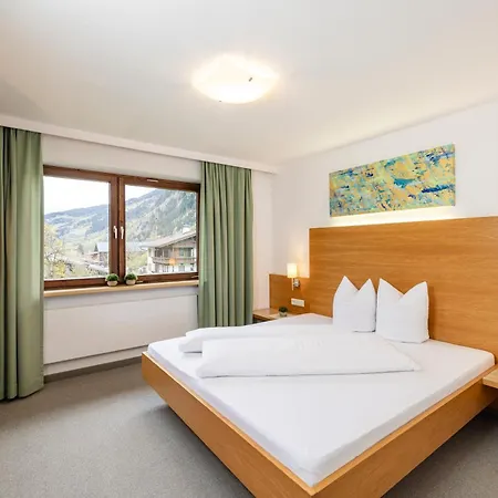 Apart-garni Alpevita Pensionat 3*